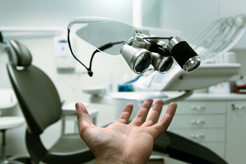 Choosing the Right Specialist for Cataract Surgery in Sydney